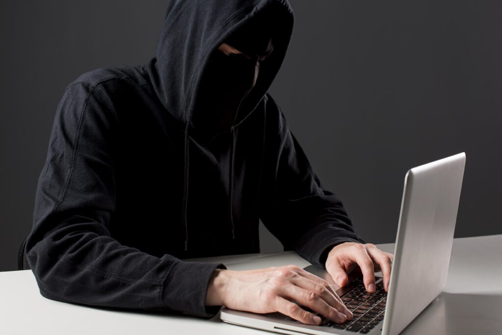 is impersonating someone a felony