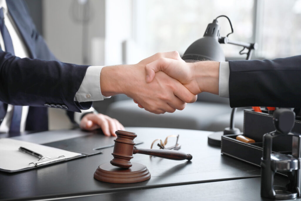 how much does a criminal defense attorney cost